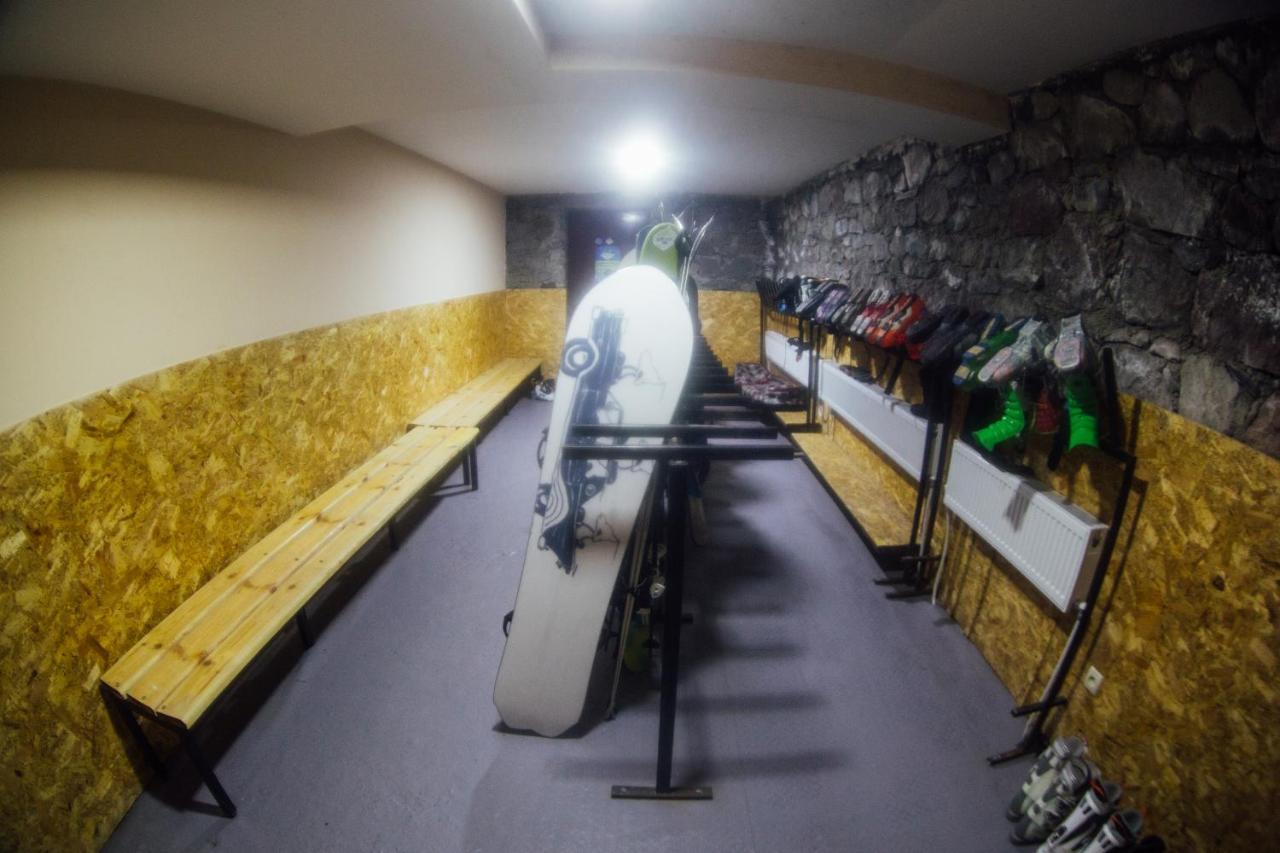 Gudauri Freerider Hotel Exteriör bild